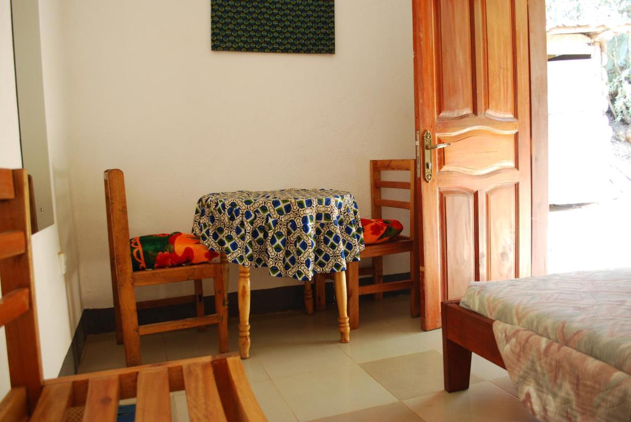 Crater Bay Cottages Kabale Kültér fotó
