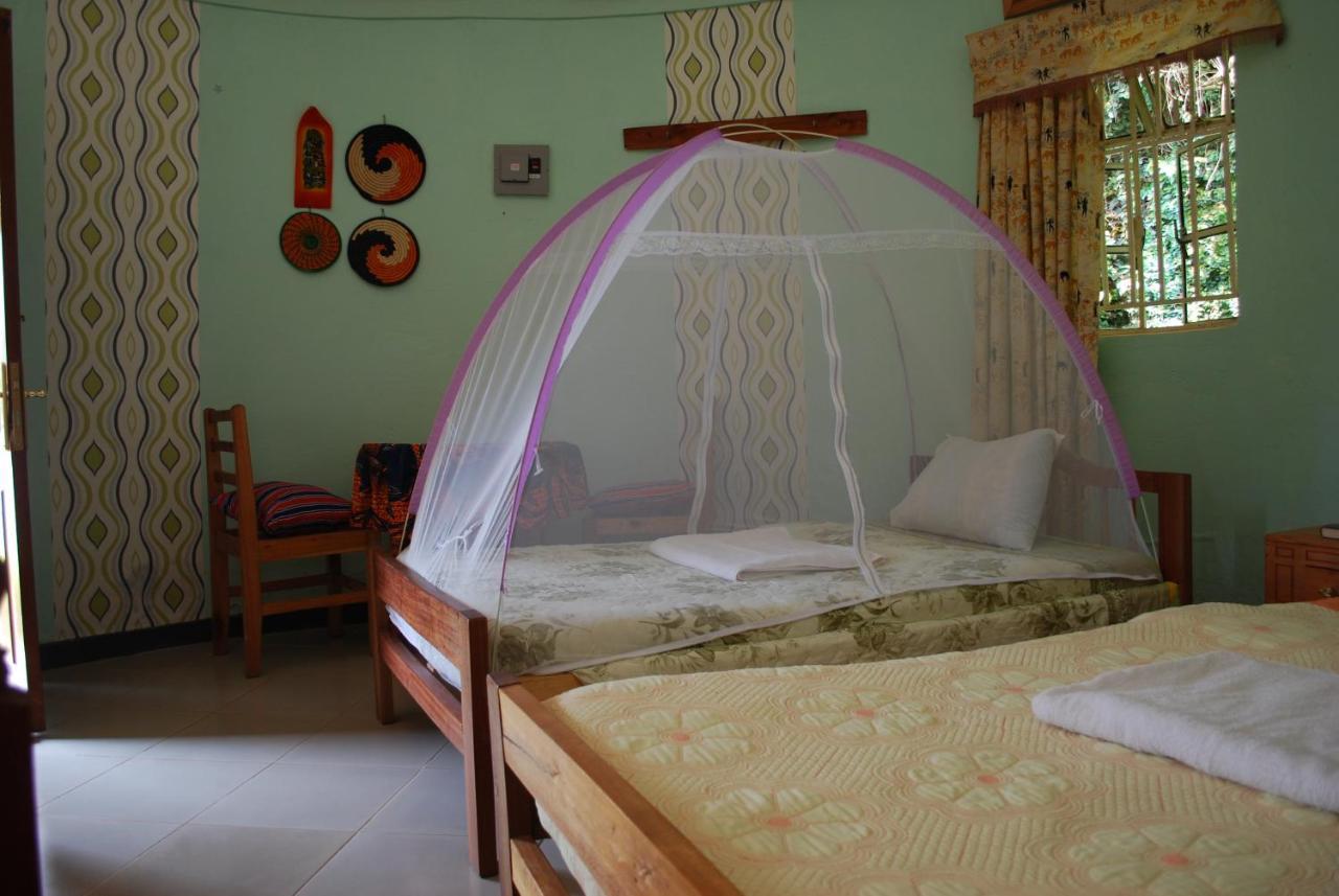 Crater Bay Cottages Kabale Kültér fotó