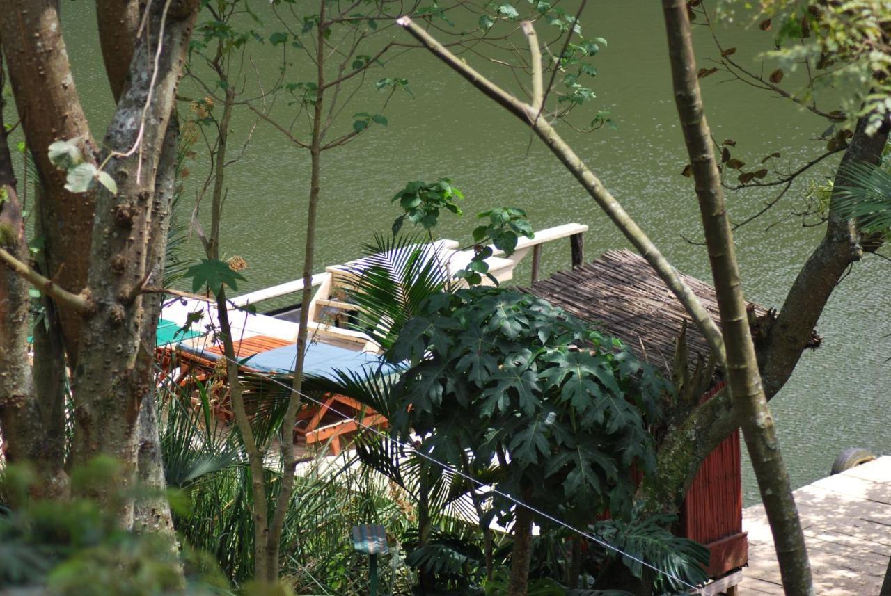 Crater Bay Cottages Kabale Kültér fotó